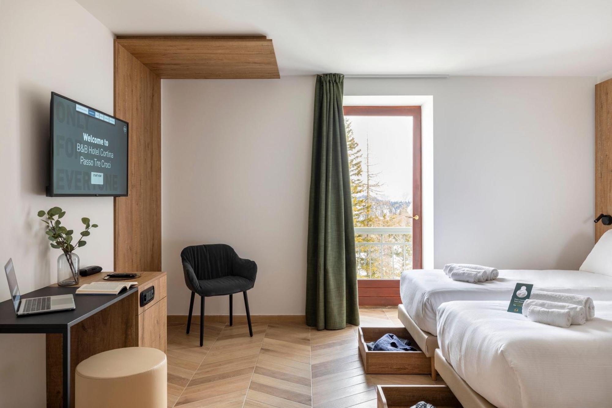 B&B Hotel Passo Tre Croci Cortina كورتينا دامبيتزو المظهر الخارجي الصورة