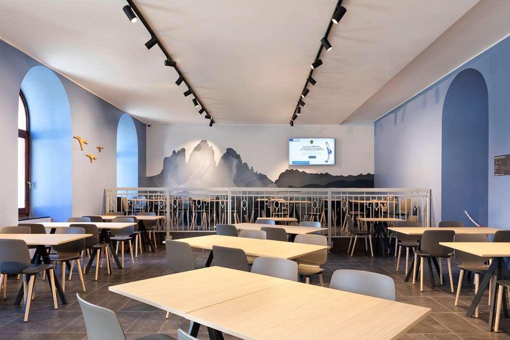 B&B Hotel Passo Tre Croci Cortina كورتينا دامبيتزو المطعم الصورة