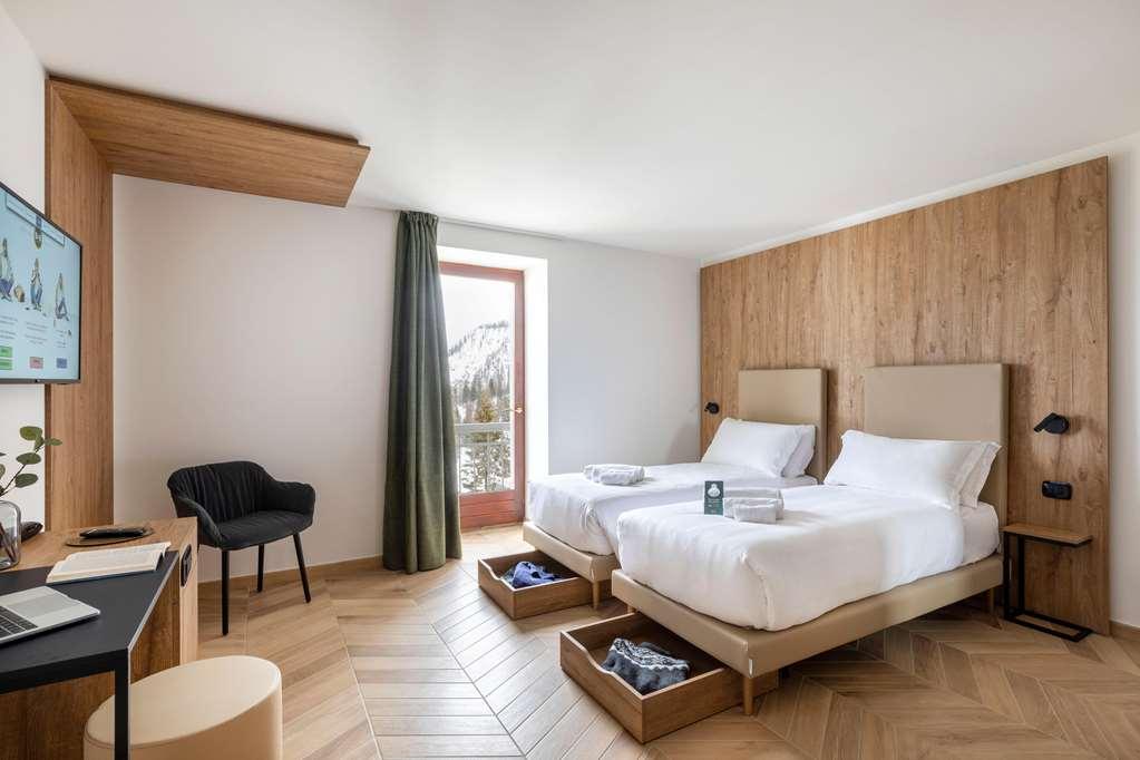 B&B Hotel Passo Tre Croci Cortina كورتينا دامبيتزو الغرفة الصورة